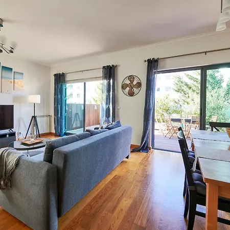 Estoril Pool House With Private Garage Holiday home Estoril