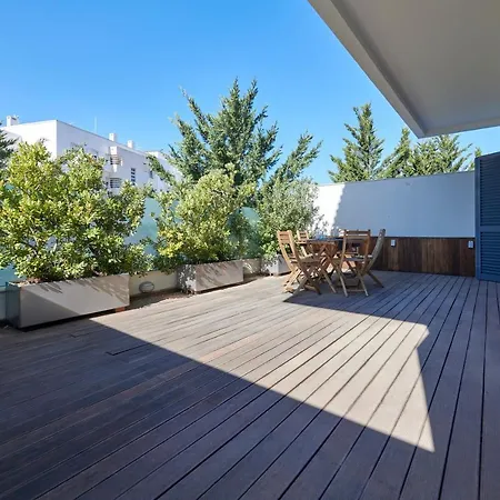 Estoril Pool House With Private Garage Holiday home Estoril