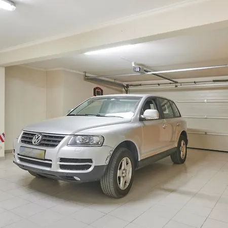 Estoril Pool House With Private Garage Holiday home Estoril